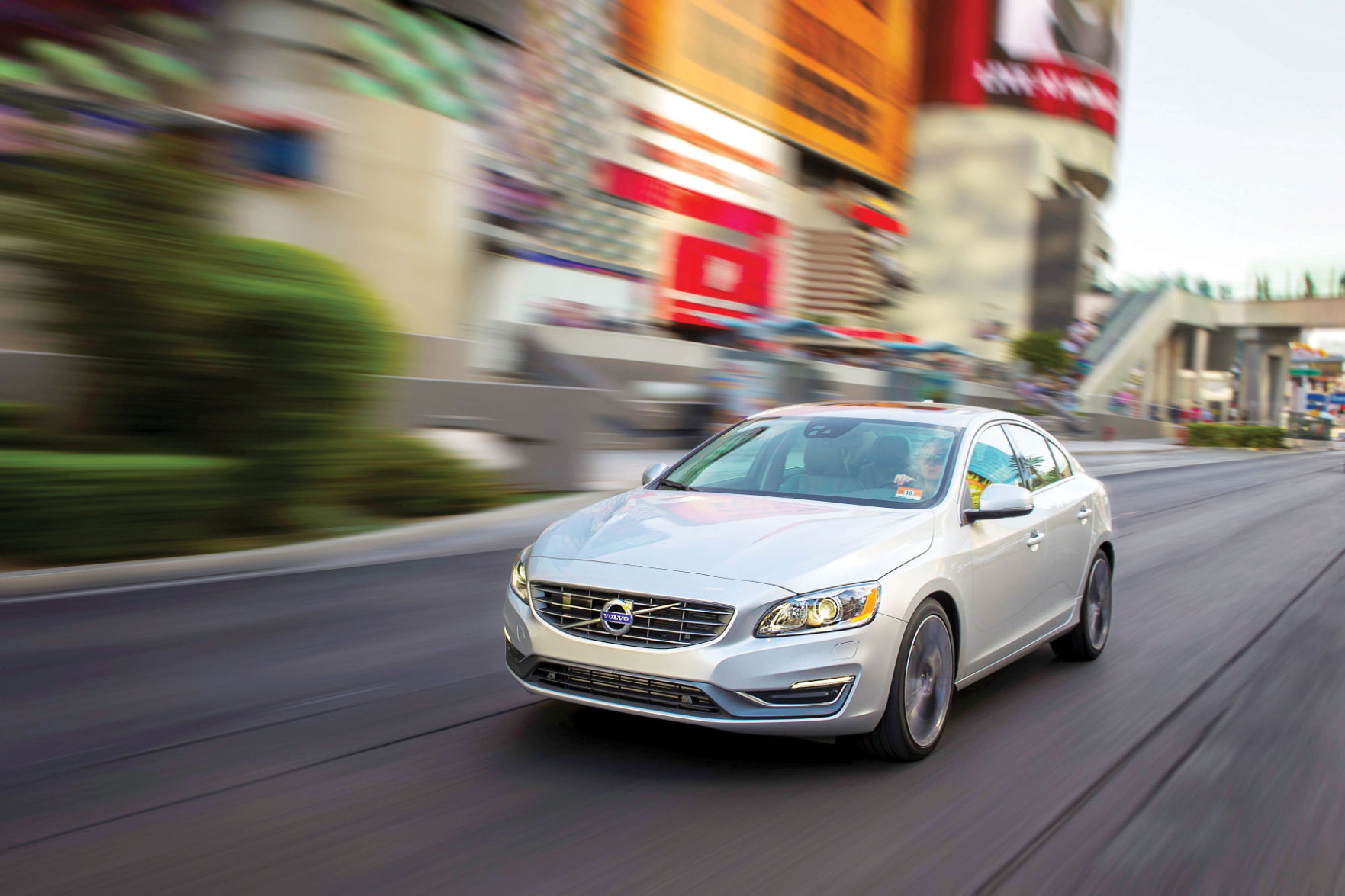 Volvo S60: Before a long distance trip Volvo S60: Before a long distance trip